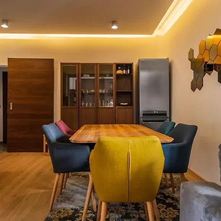 The Honeycomb Hideaway By Flat Mаnager