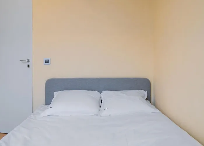 Апартамент The Honeycomb Hideaway By Flat Mаnager