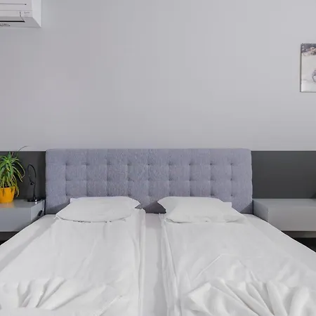 The Honeycomb Hideaway By Flat Mаnager