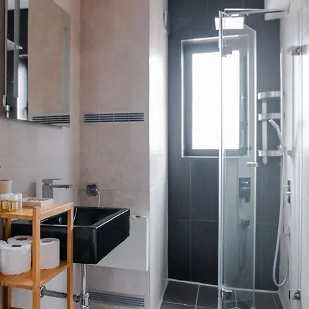 The Honeycomb Hideaway By Flat Mаnager *